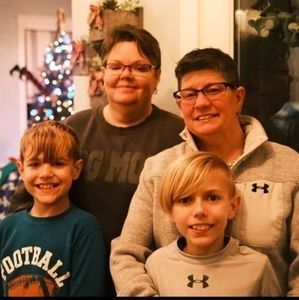 Meet your Posher, Drenda